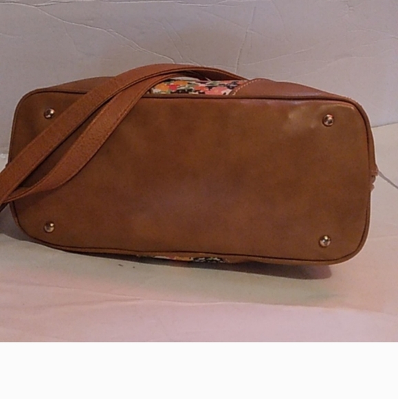 Marc Fisher large purse - Picture 3 of 6